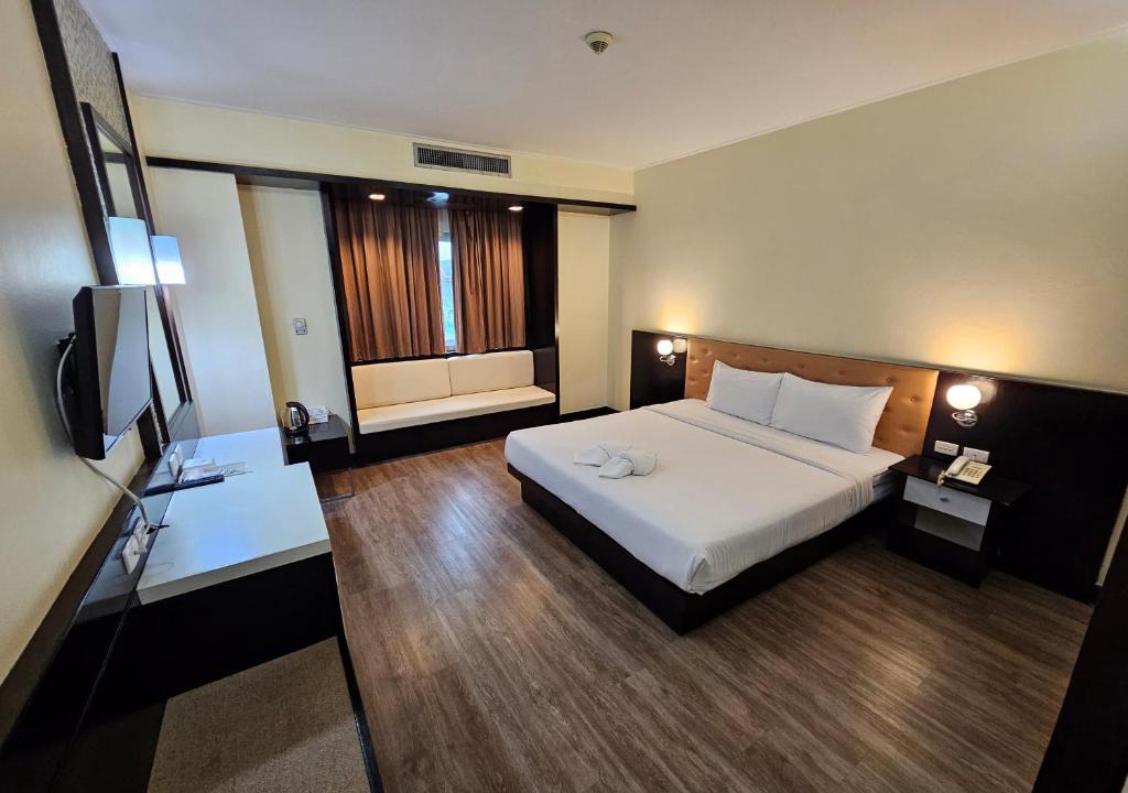 Nai Mueang Hotel | โรงแรม ซิตี้พาร์ค โคราช City Park Hotel