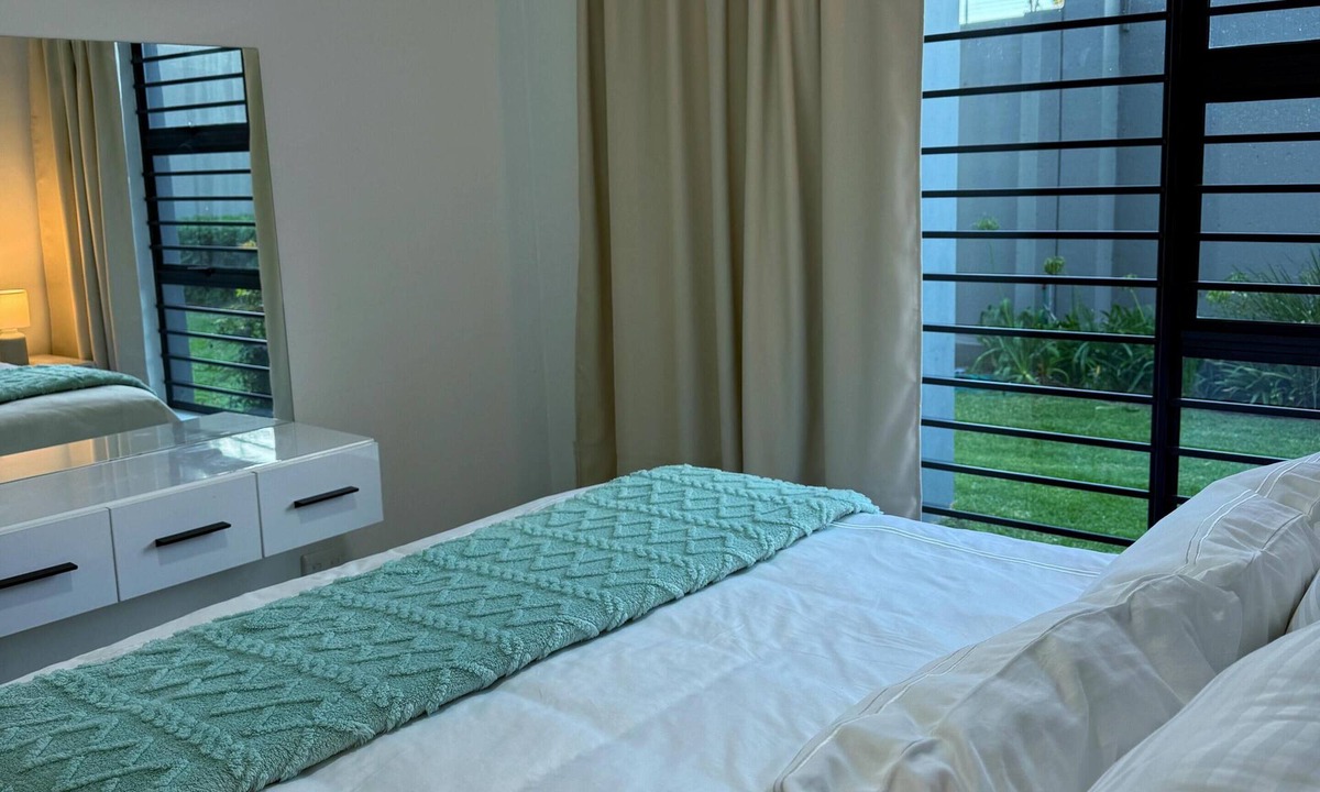 Greater Johannesburg Metropolitan Area Apartment | 1-bedroom Luxury Garden Suite with Fitness gym, Clubhouse, Pool in Sandton
