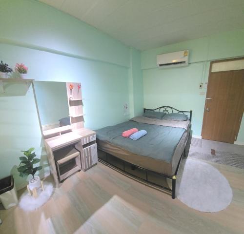 Lat Yao Apartment | 103 Lovely AC apartment with private kitchen