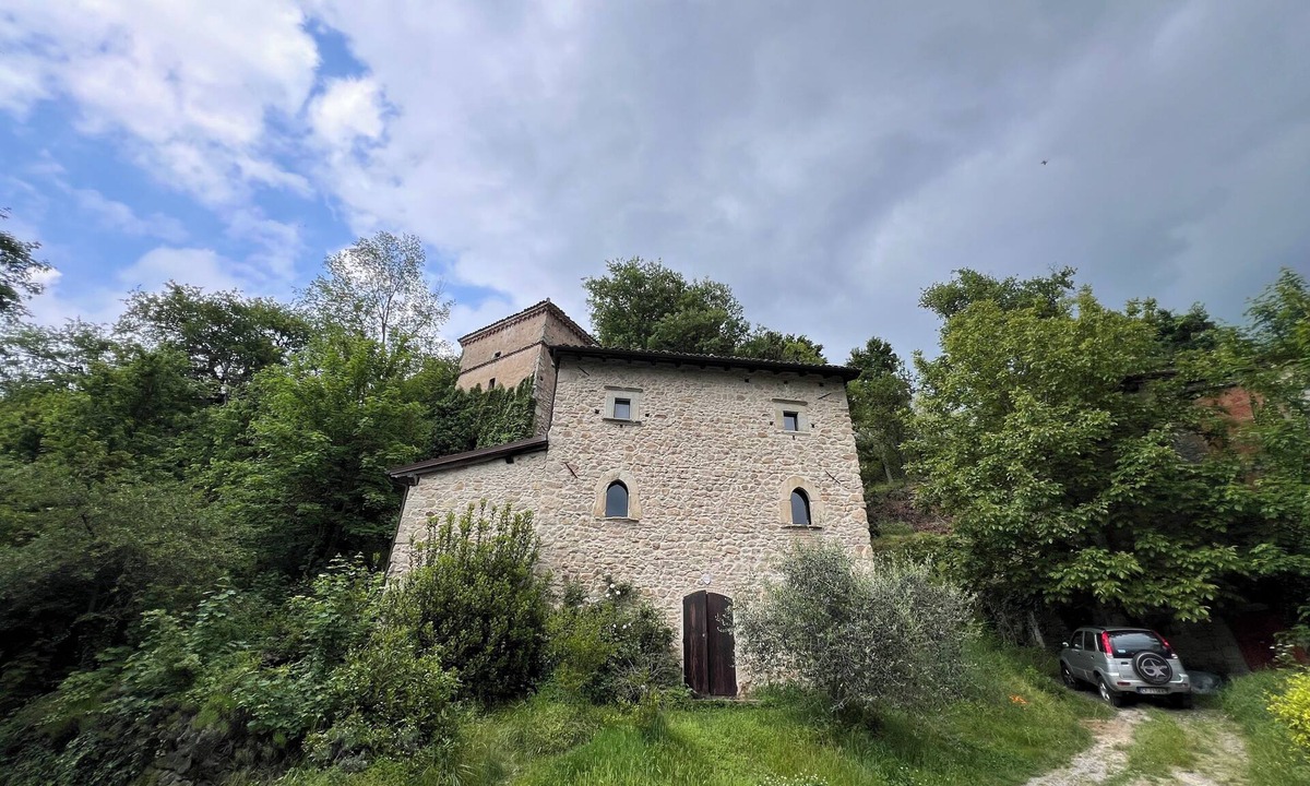 Zocca Other | 1500 Fortified house in Borgo Fontanini
