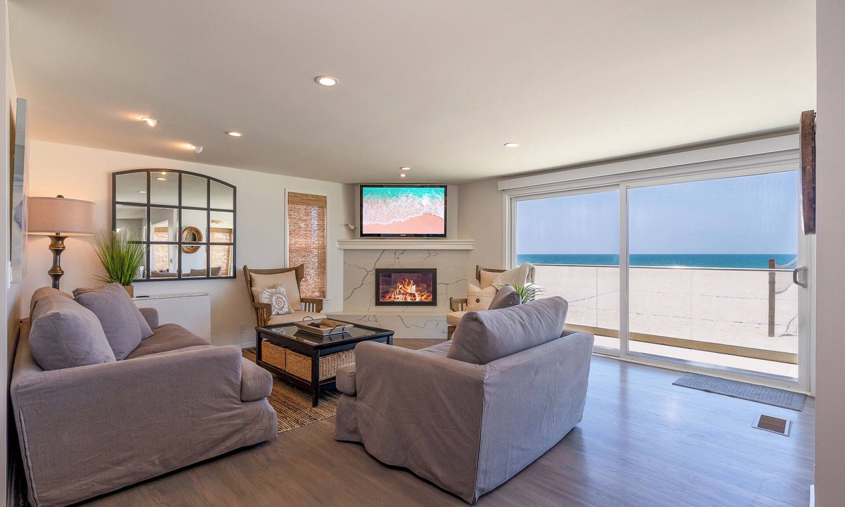 Silver Strand House | 1617O: 4 BR, 3 BA House in Oxnard, Sleeps 8