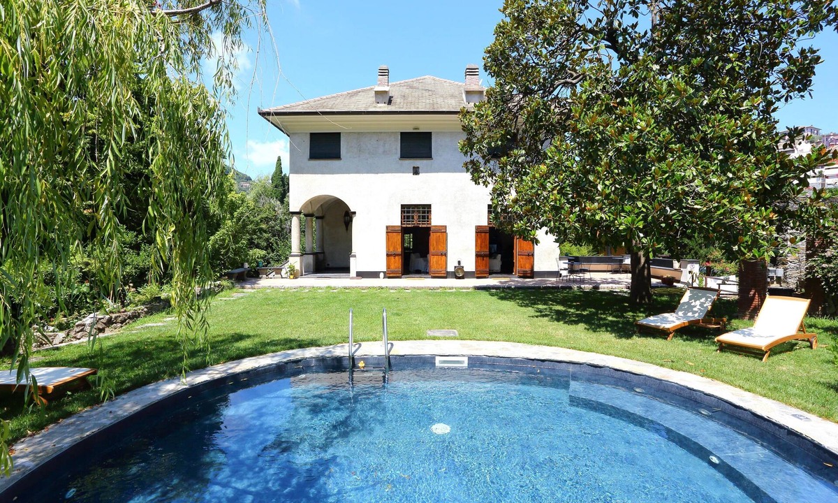 Chiavari Villa | 16th-century hunting lodge with pool and garden within a historic private villa