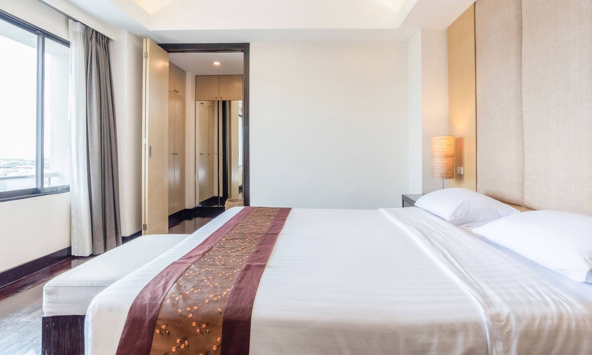 Samsen Nai Condo | 1BR Ligneous Decor 5 min to Sanam Pao & Ari