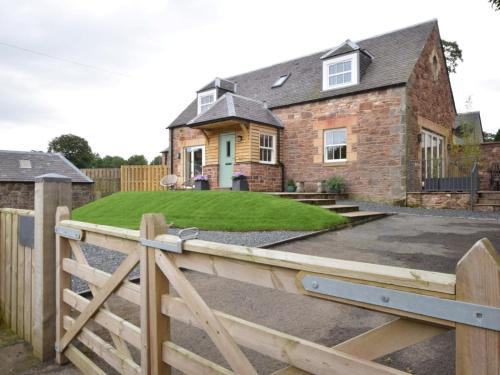 West Linton House | 2 Bed in West Linton oc-76383