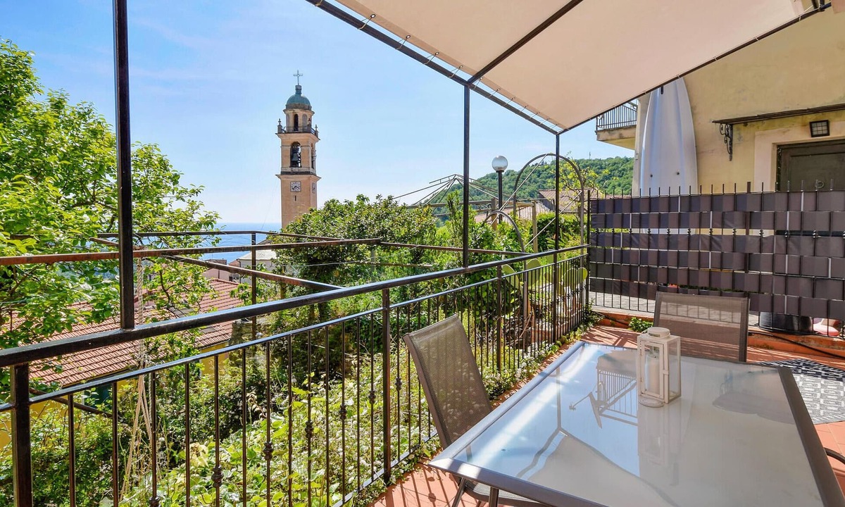 San Saturnino House | 2 bedroom nice home in San Saturnino-Moneglia