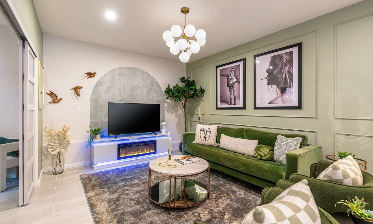 Calabasas Apartment | 2 Gorgeous Apartments for the Price of 1: Comfy beds, Fireplace, Mountain View