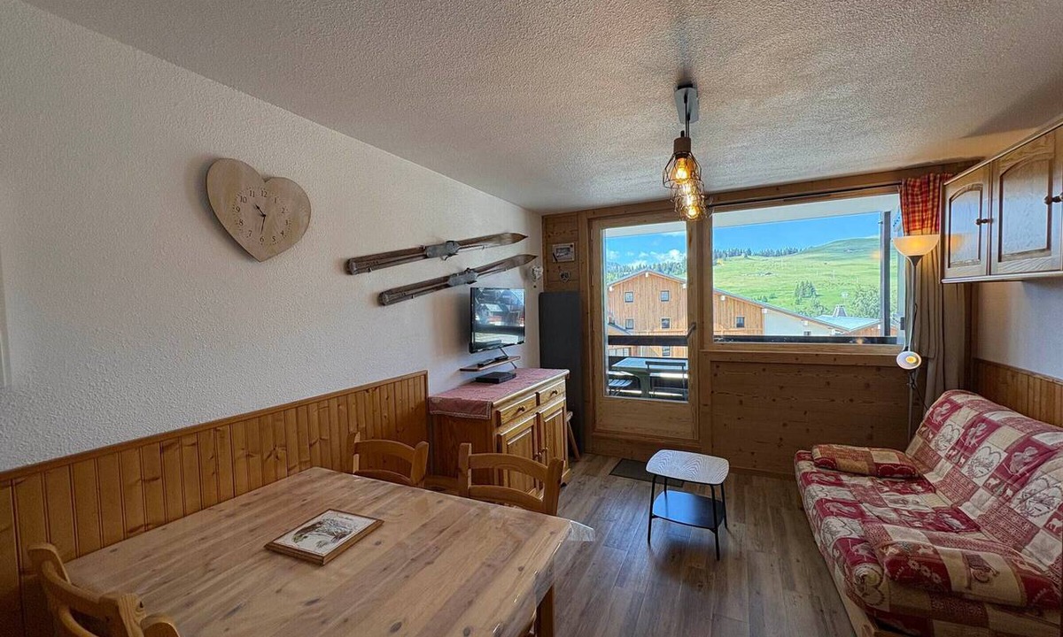 Les Saisies Apartment | 2-room apartment with parking in Les Saisies, 4 people, balcony, fully equipped