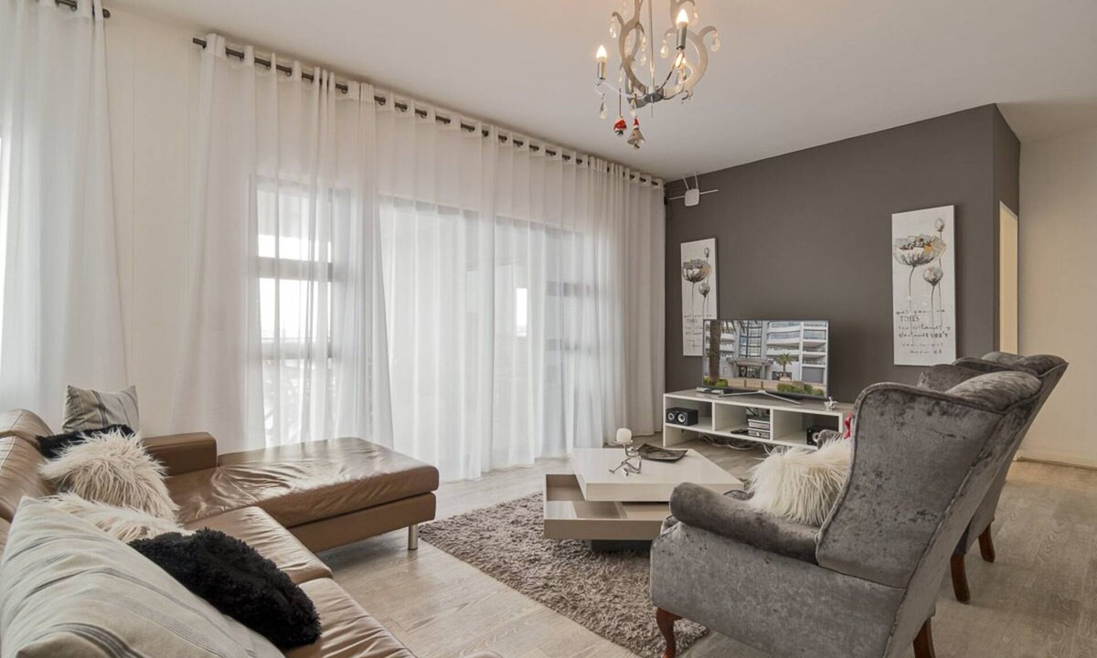 Century City Apartment | 200sqm Top Floor apartment, 3 bedrooms 3 bathroom apartment in Cape Town