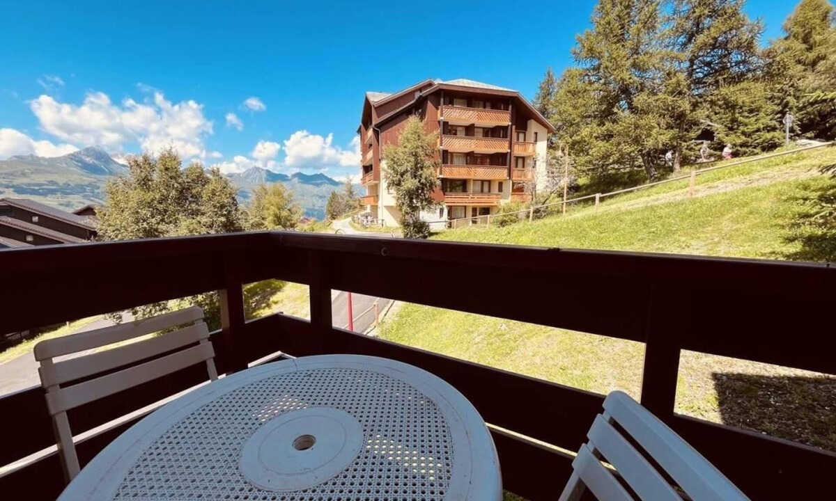Vallandry Apartment | 230m from resort center, floor -2, balcony, tv, ski locker, 20m², Peisey-Vallandry
