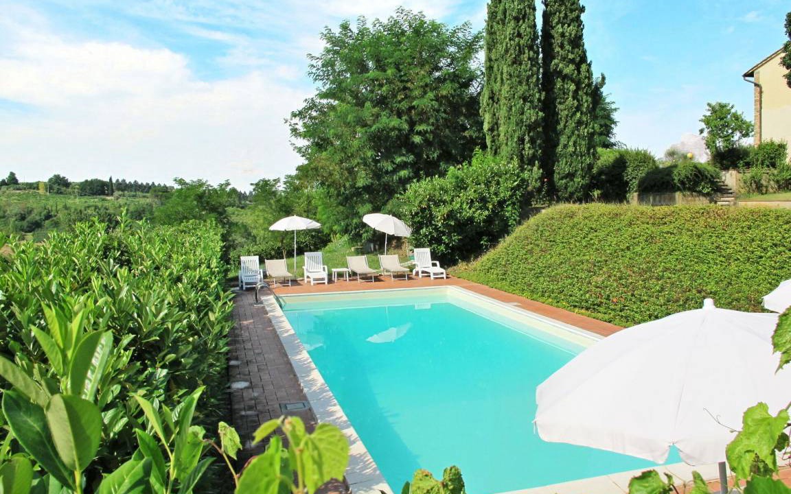 Scandicci Other | 370 m² Accommodation ∙ 6 bedrooms ∙ 16 guests