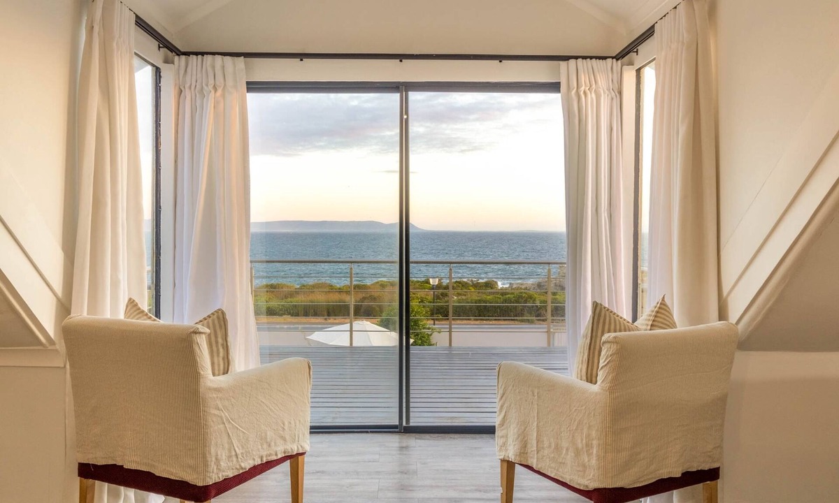 Westcliff House | 38 on Westcliff