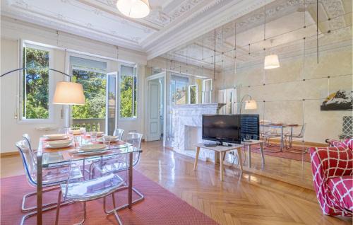 Albaro Apartment | 4 Bedroom Stunning Apartment In Genova