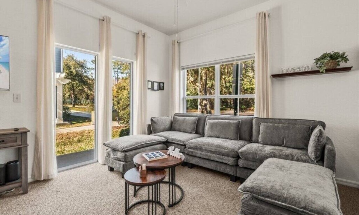 Venetian Bay Villages House | 4 Bedrooms/3 Bathrooms/Venetian Bay (4014-101SM)