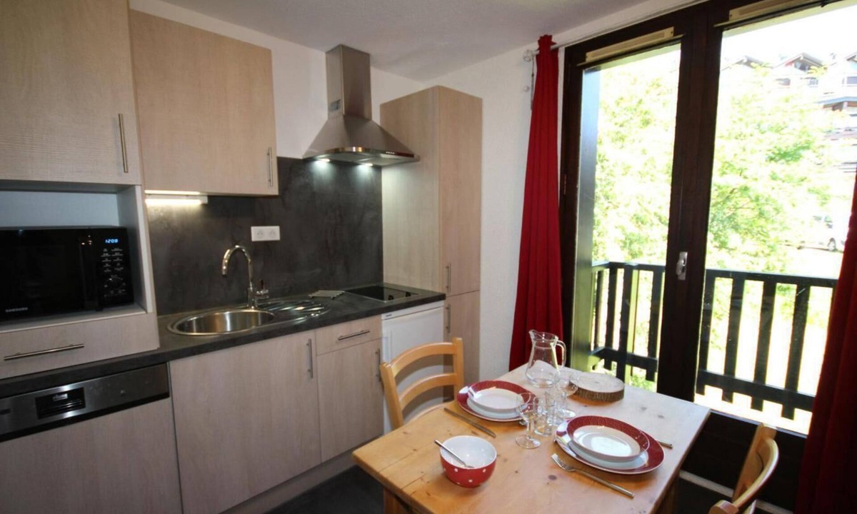 Les Saisies Apartment | 50m from resort center, 4th floor, balcony, tv, 15m², Les Saisies