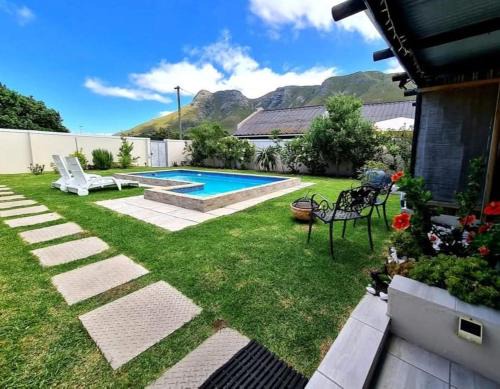 Hermanus Apartment | 57 on Vermont