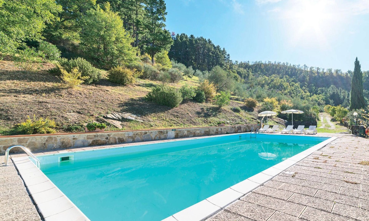 Dicomano House | 6 bedroom amazing home in Dicomano