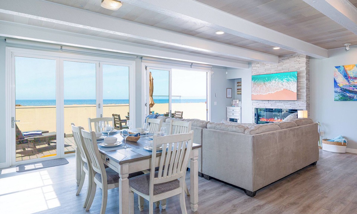 Oxnard Shores House | 871 MBR - Blue Haven | Oceanfront 4BR Luxury Beach House with Deck & Hot Tub