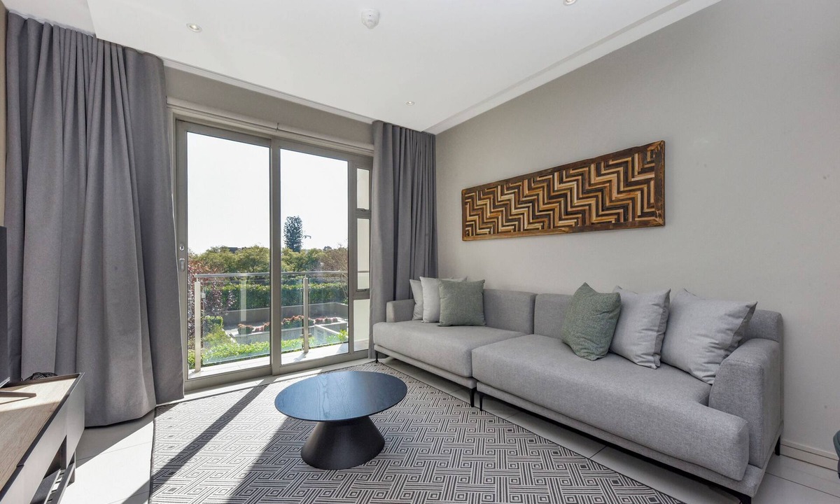 Greater Johannesburg Metropolitan Area Apartment | A Breathe Above the Buzz
