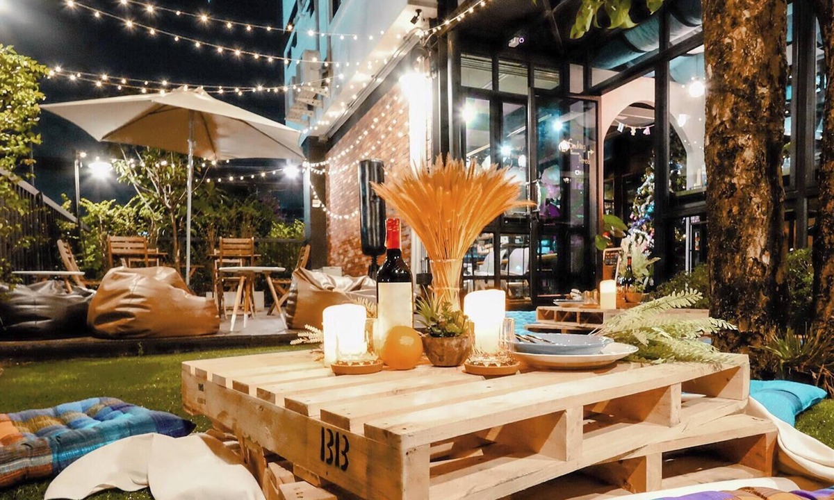 Lak Si Hostel | A new hostel near to Don Muang Airport tucked away in a local Thai neighborhood