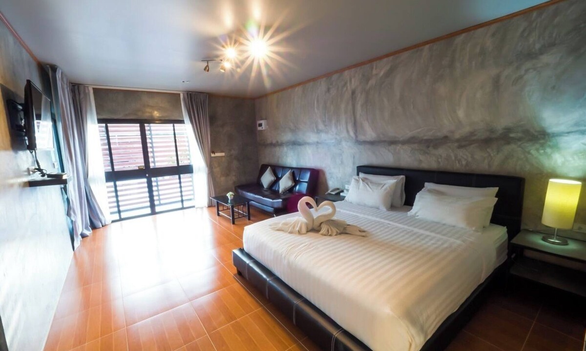 Buriram Province Hotel | A Nice Resort & Villa