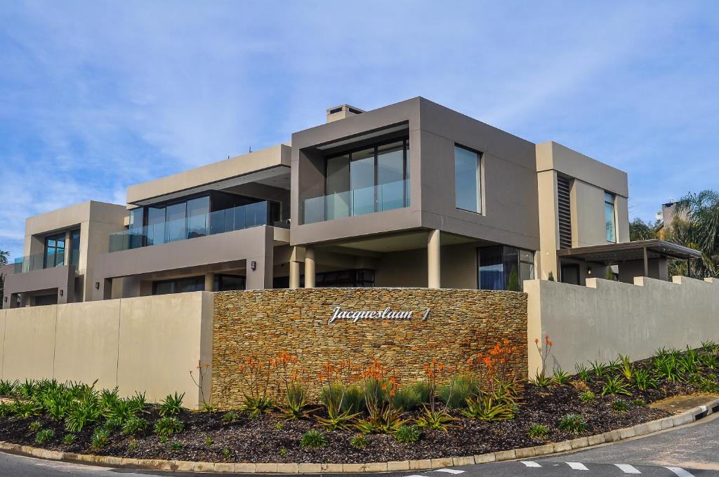 Wellington Apartment | A Perfect Self Catering