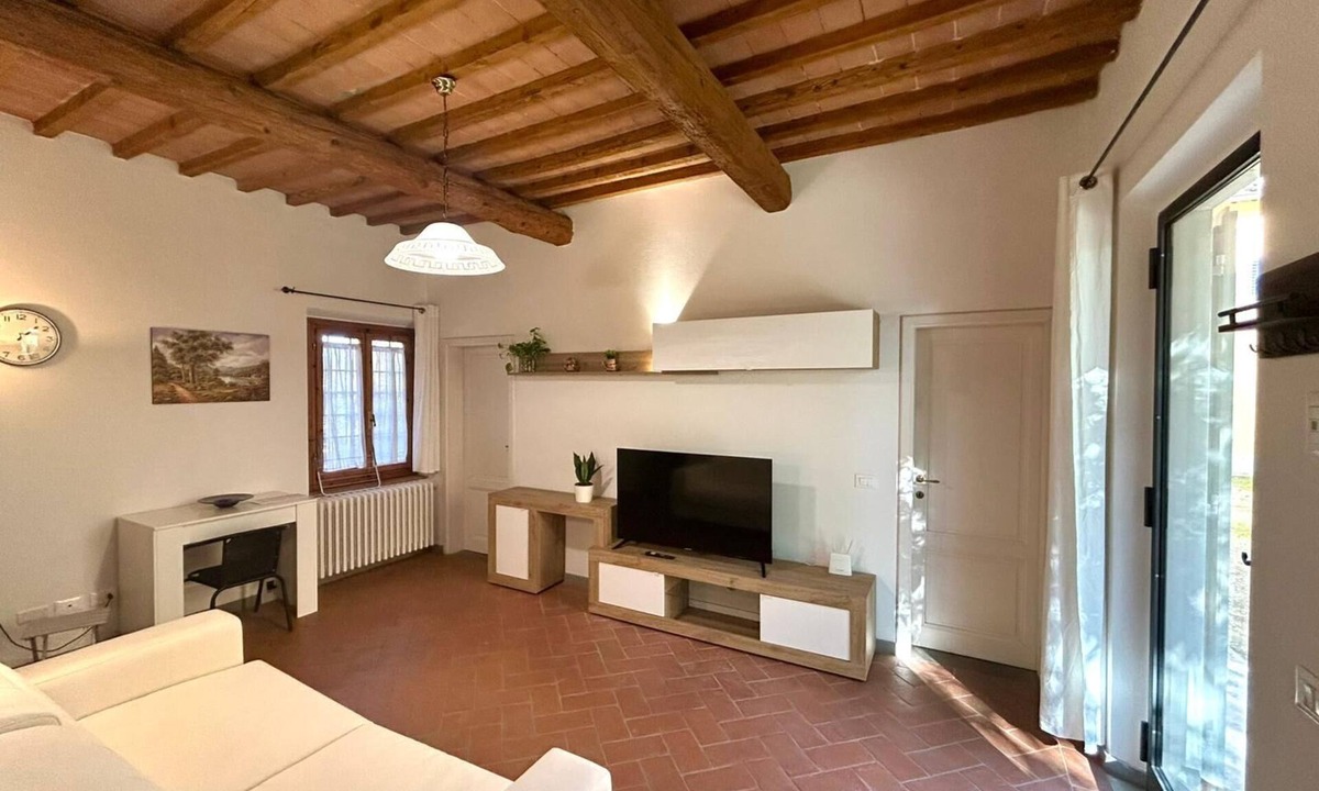 Scandicci Apartment | A relaxing and comfortable apartment just a stone's throw from Villa Costanza.La, the gateway to Florence