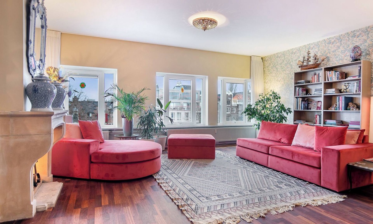 Haarlemmerbuurt Apartment | A Somptuous Canal Penthouse in the Emperor's Canal in Amsterdam!