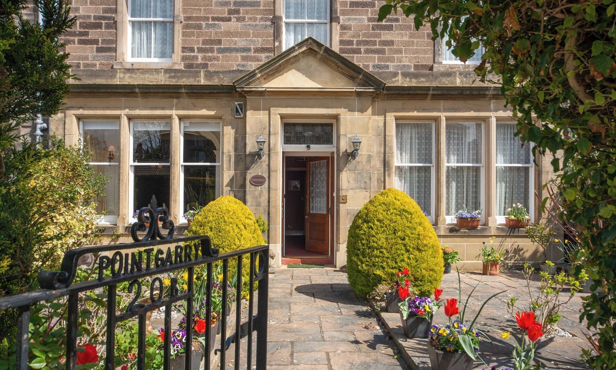 North Berwick House | A spacious, historic and beautiful Victorian property with exceptional sea and golf course views