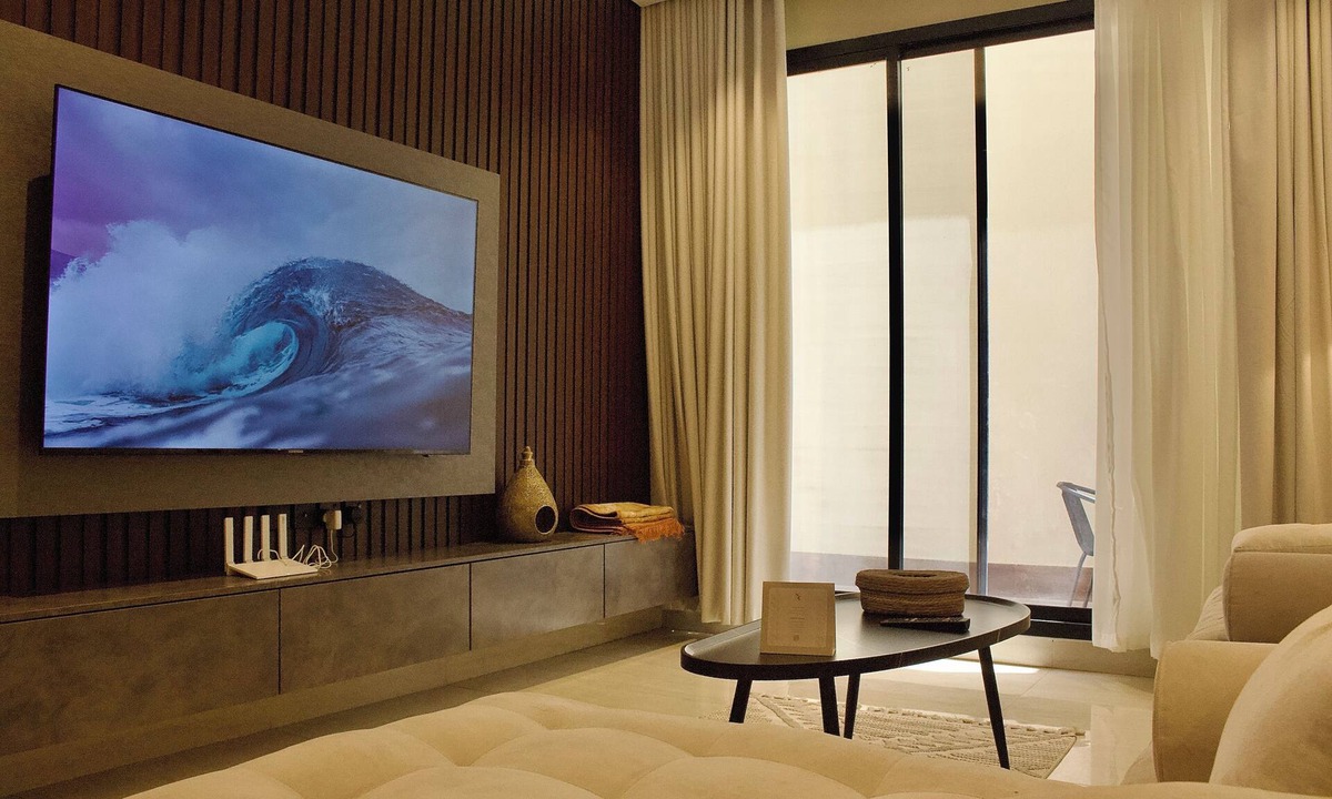 Al Aqiq Apartment | A2-Elegant High-Rise with Warm & Inviting Decor