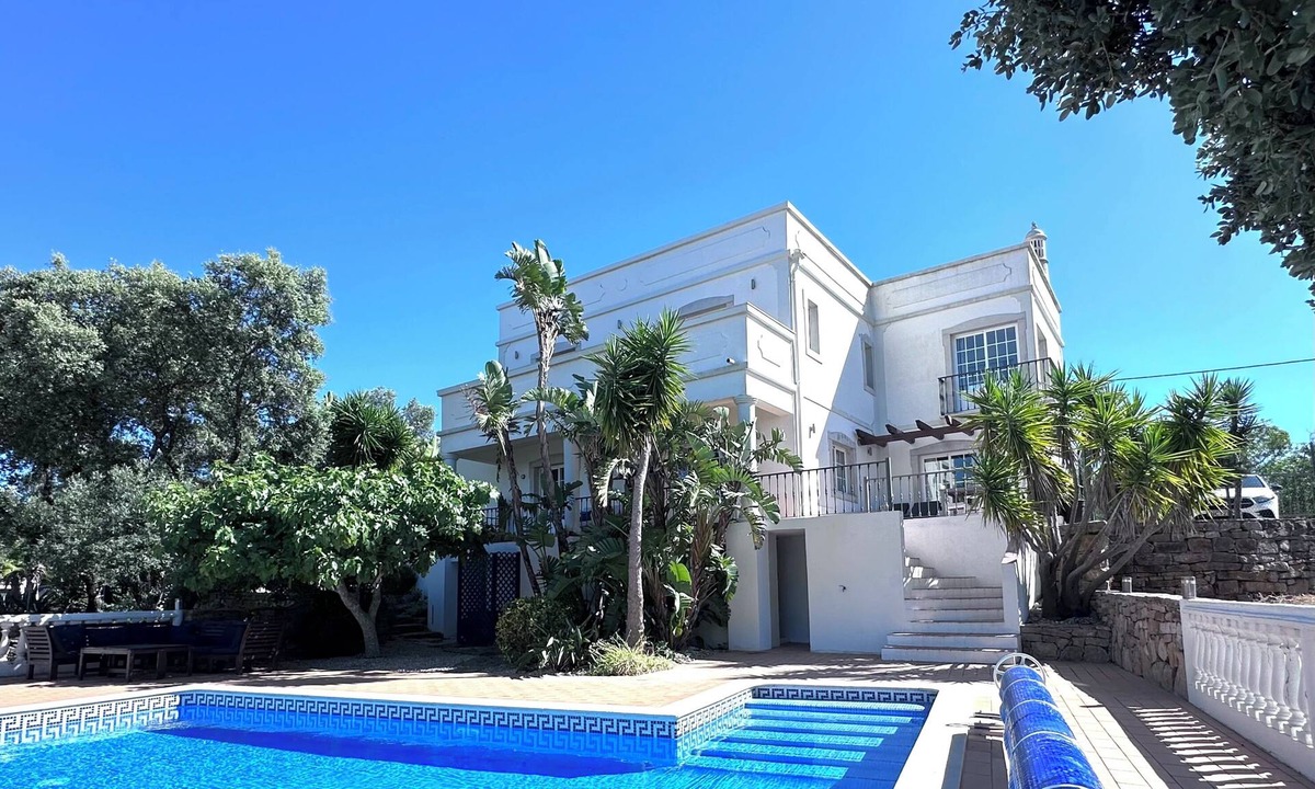 Gorjoes Villa | Algarve country private villa near Loulé, stunning views