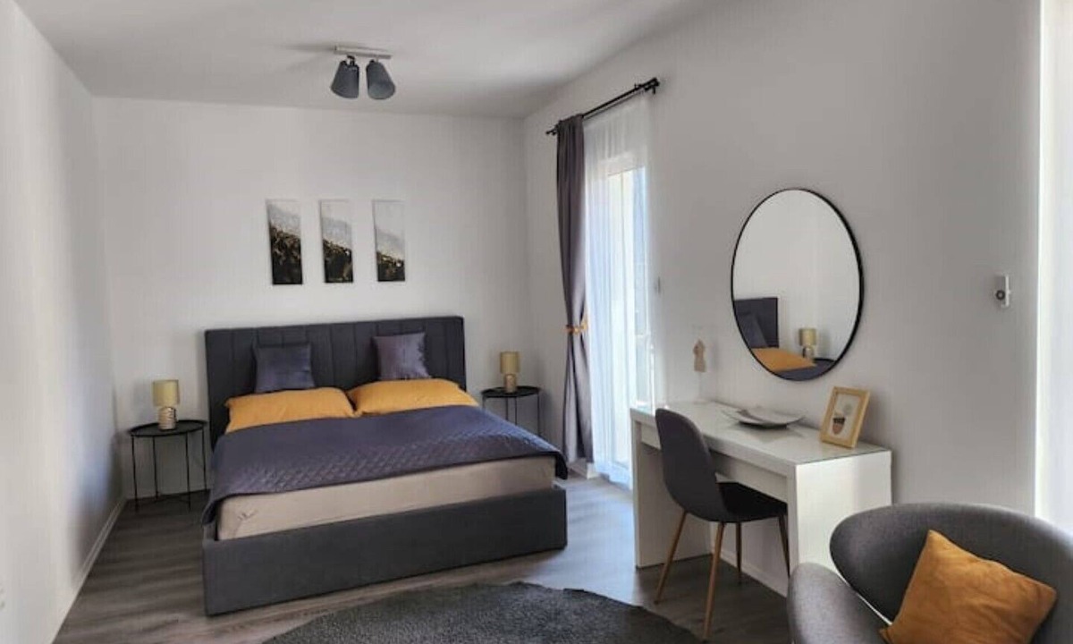 Csarnok negyed Apartment | Alice Central Apartment