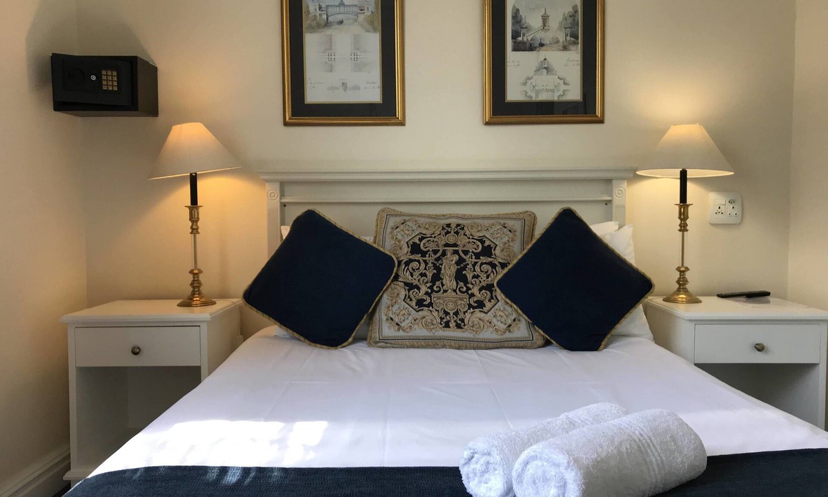 Green Point House | Altona Guest House