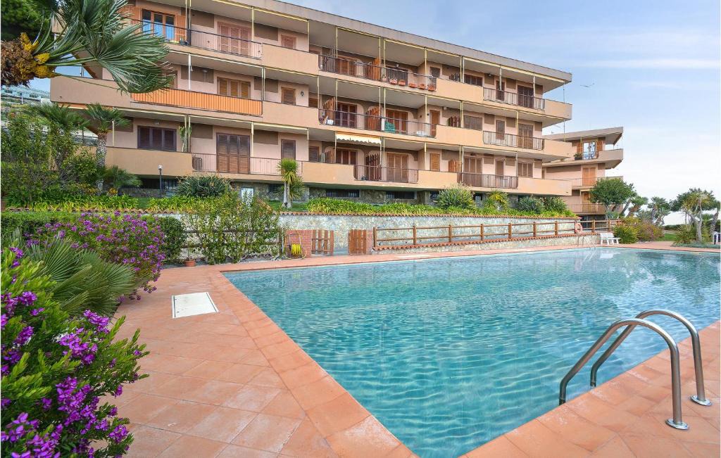 Santo Stefano al Mare Apartment | Amazing Apartment In Santo Stefano Al Mare