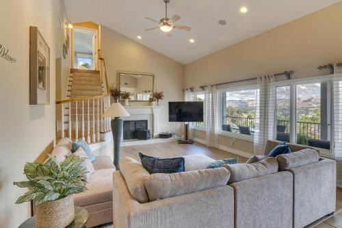 Simi Valley House | Amazing Mtn & City Views! Simi Valley Hideaway