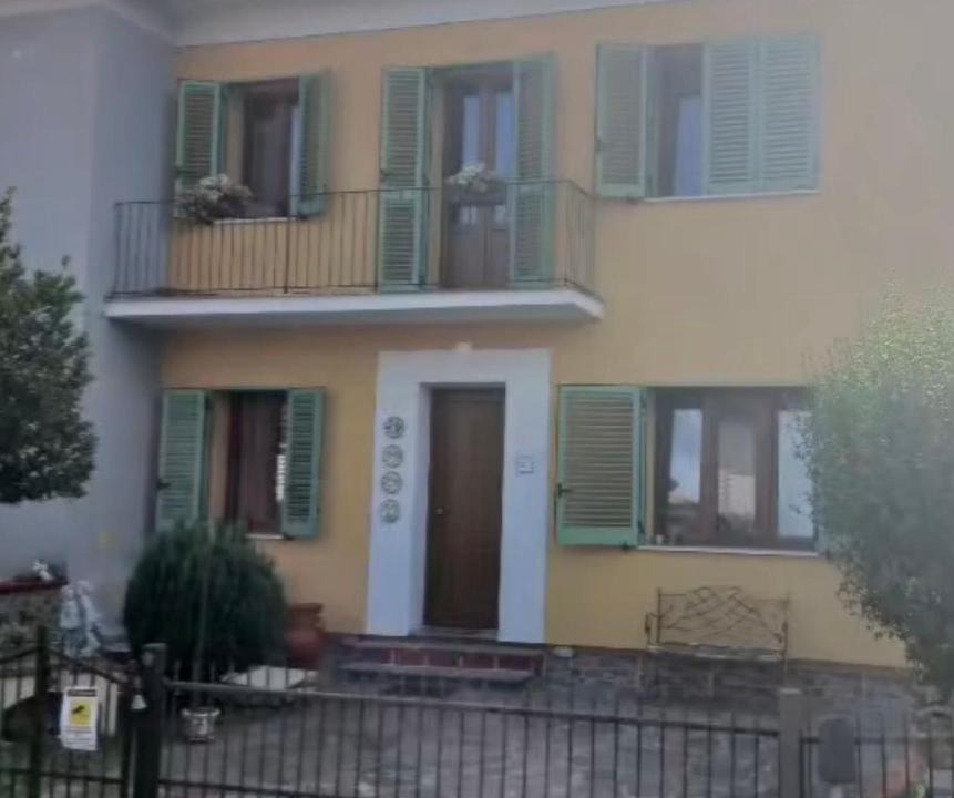 Mologno House | Angela's House