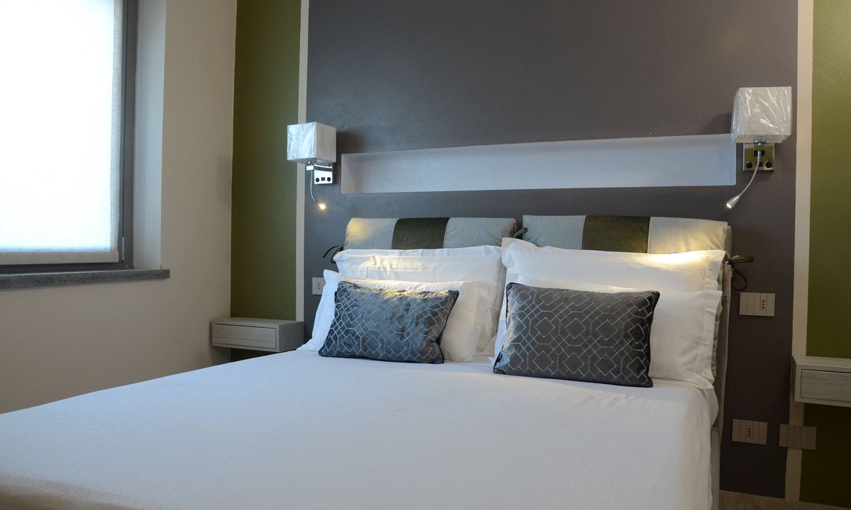 Guardamiglio Apartment | Apartment 'Aperto' with Wi-Fi and Air Conditioning