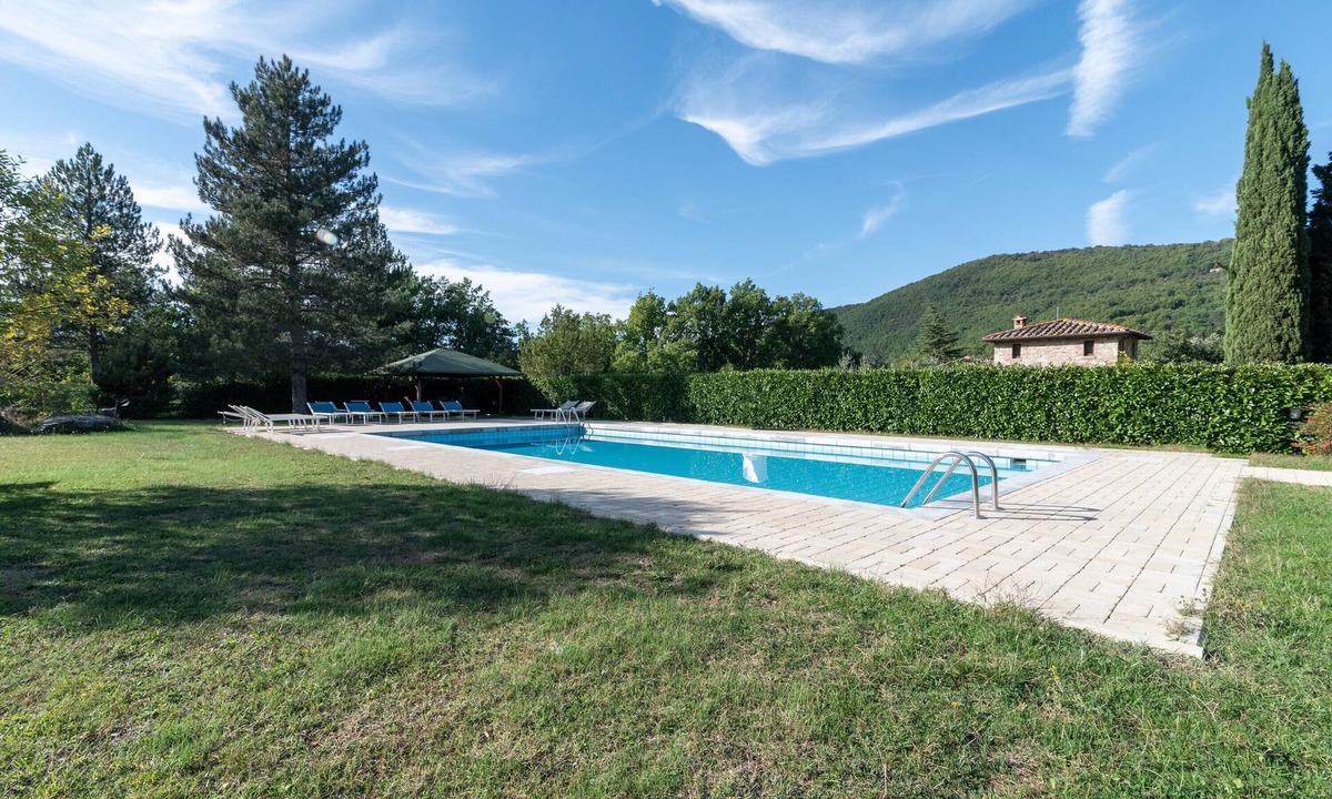 Chiusi della Verna Other | Apartment Casale Falco Grande with Pool, Garden, Terrace & Wi-Fi