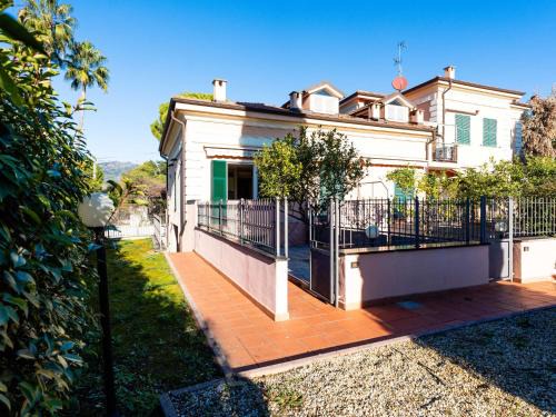 Diano Castello Apartment | Apartment casa Dany by Interhome