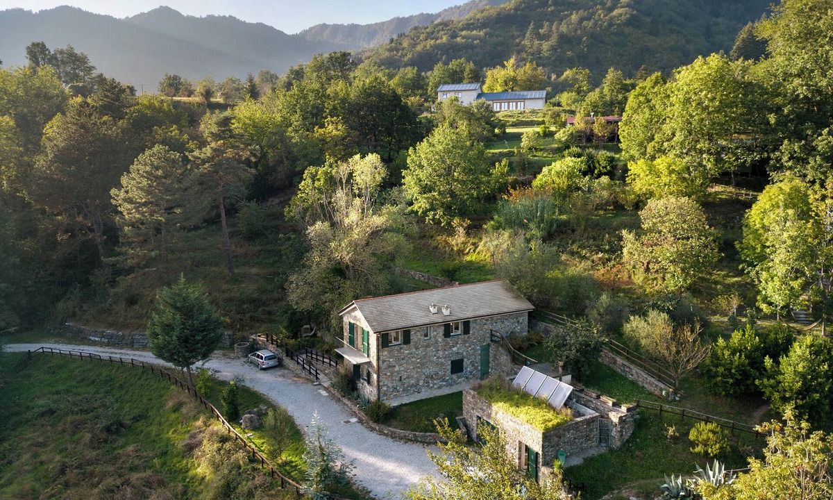 Borzonasca Apartment | Apartment 'Il Mulino - Appartamento Terra' with Mountain View, Shared Garden and Balcony
