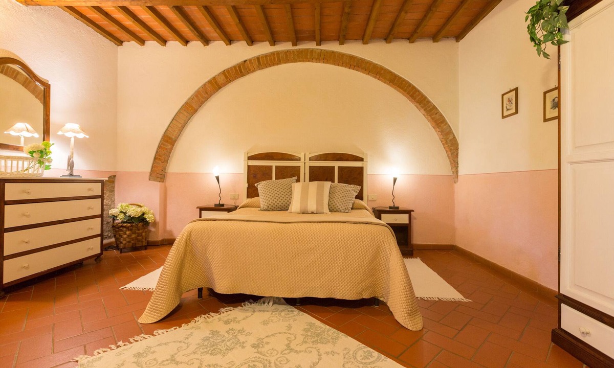 Peccioli Apartment | Apartment in farmhouse (Cyclamen 2 + 2) Volterra area, San Gimignano, Pisa