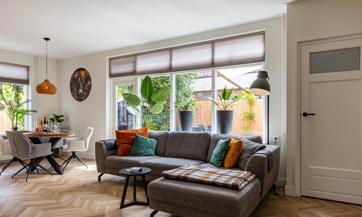 Warmenhuizen House | Apartment in the city centre close to the sea