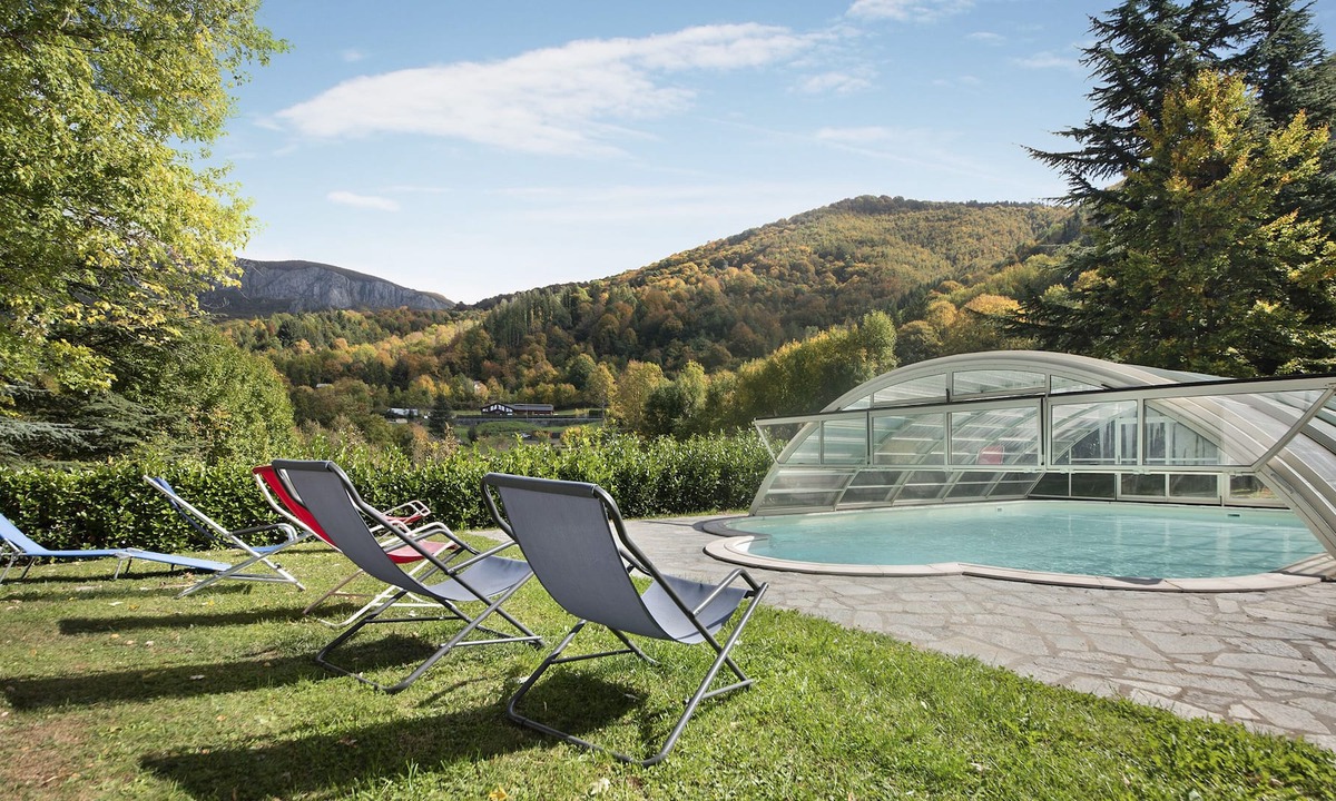 Santo Stefano dʼAveto Apartment | Apartment "Agriturismo La Casa sul Poggio - Aiona" with Private Terrace, Shared Pool