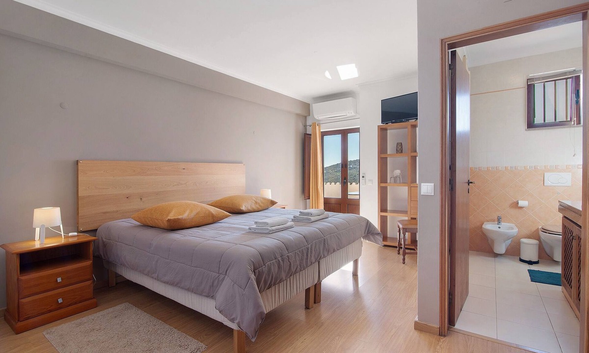 Sao Bras de Alportel Apartment | Apartment 'Paz E Natureza 2' with Mountain View, Wi-Fi and Air Conditioning