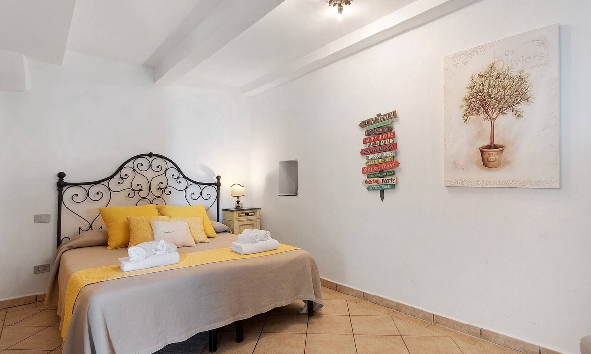 Bogliasco Apartment | Apartment 'Sterlizia' with Sea View, Wi-Fi and Air Conditioning