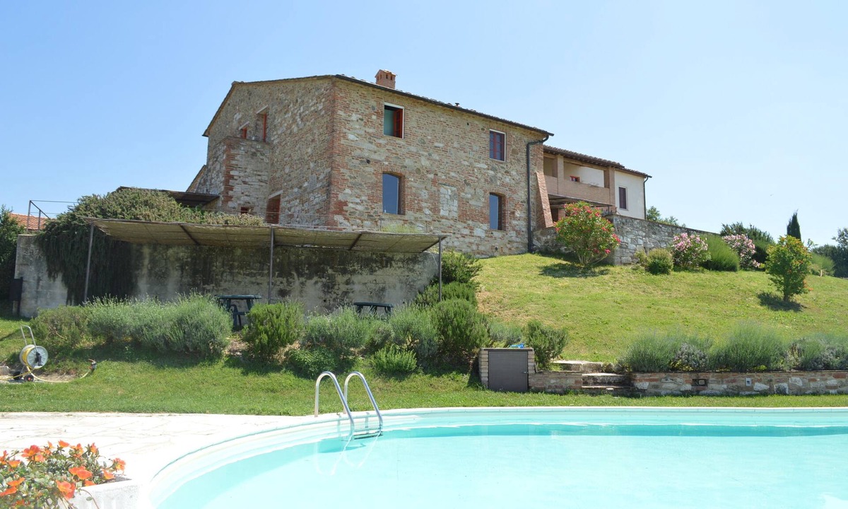 Torre A Castello Apartment | Apartment with wonderful view in the Crete Senesi