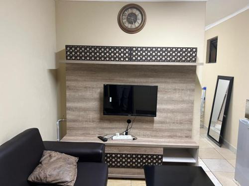 Greater Johannesburg Metropolitan Area Apartment | Arcon Accommodation 1