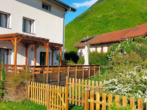 Grignon Bed & Breakfast | Au Ptit bonheur avec parking motos et vélos et petit déjeuner inclus