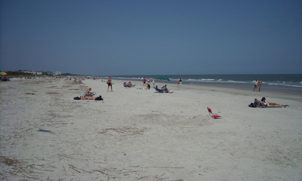 Folly Field Villa | AUG 16-NOV&:OCEANVIEW3RDFL,2B/2B,50ydtoBEACH,POOL, NEWtile shower,ELEVATOR