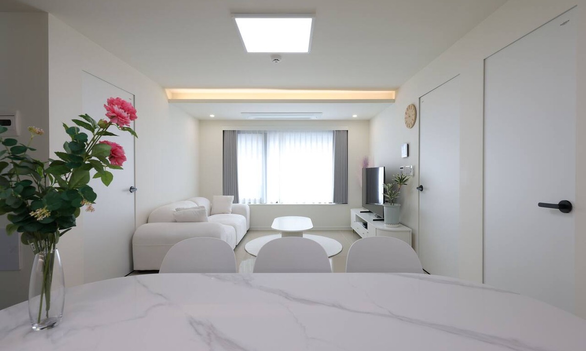 Goyang Villa | [AWESTAY301] Seoul near DMC/New, Full Option/Sleeps8/3BR,5Beds,1BA/Free Parking