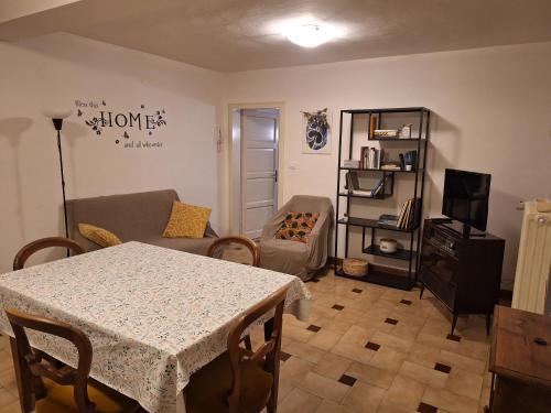 Quattro Castella Apartment | B&B casa Motti